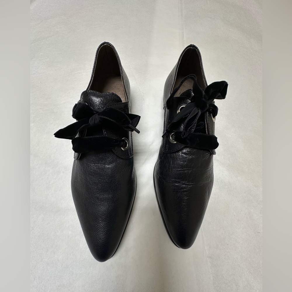 NWOT; Barney’s New York Leather Flat Shoes